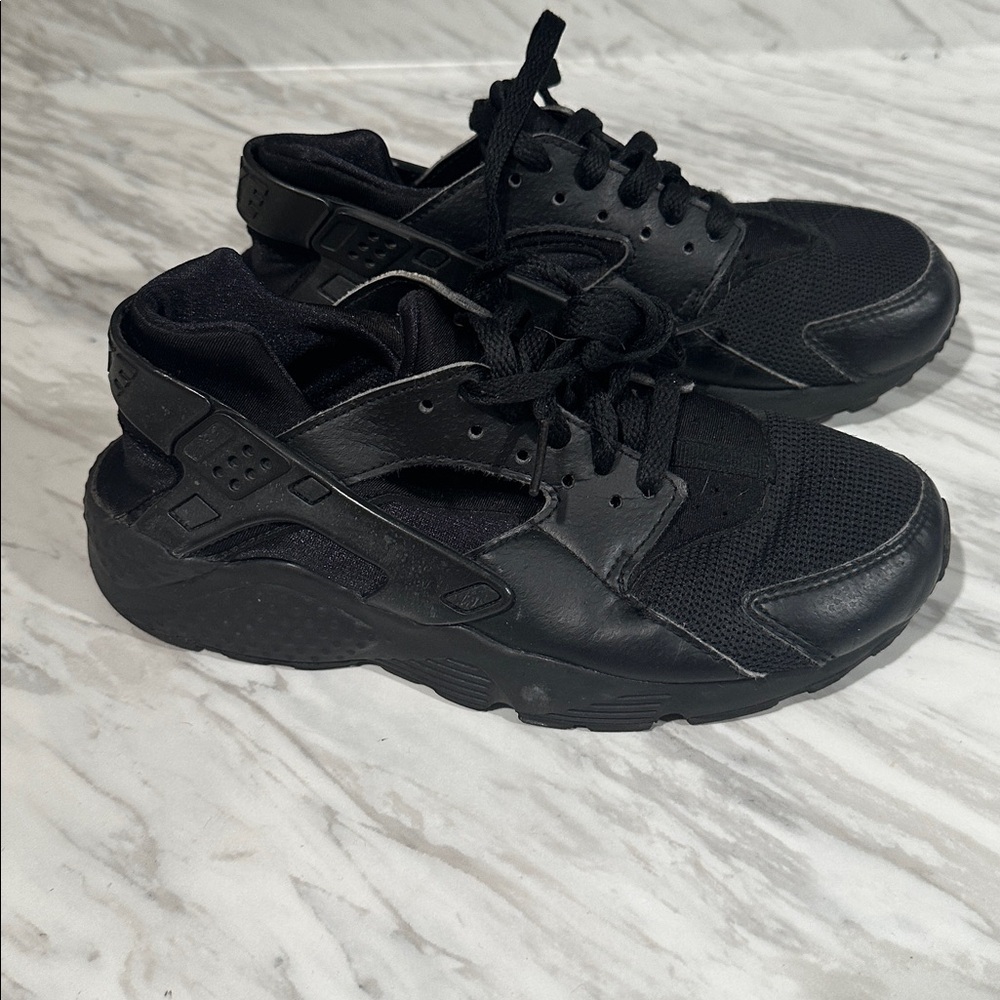 Nike Black Lace-Up Sneakers